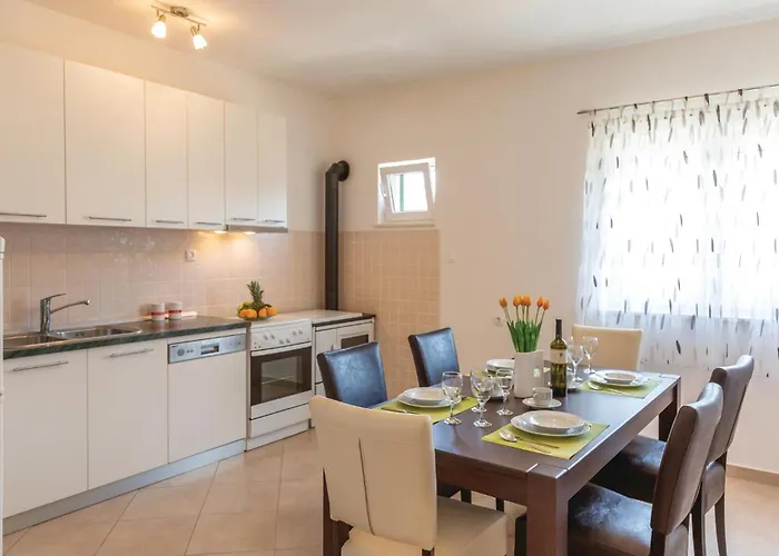 23 Vikendica Kresevo